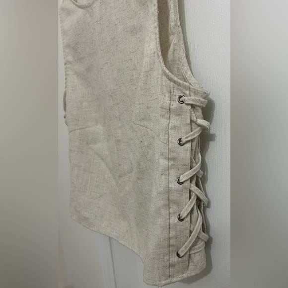 Outrageous Fortune Tall crop top - Picture 3 of 4